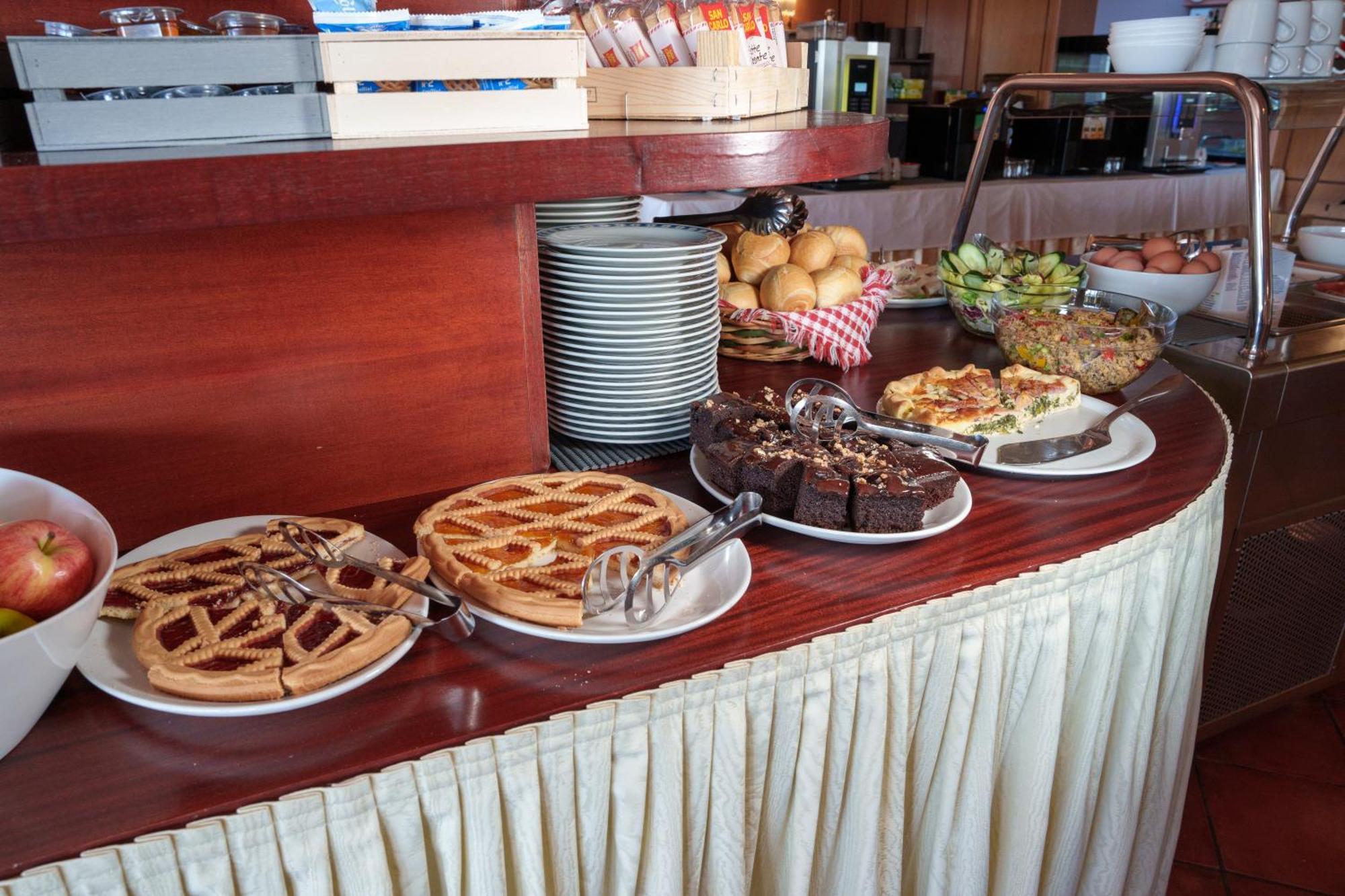 Attianese Restaurant 3*